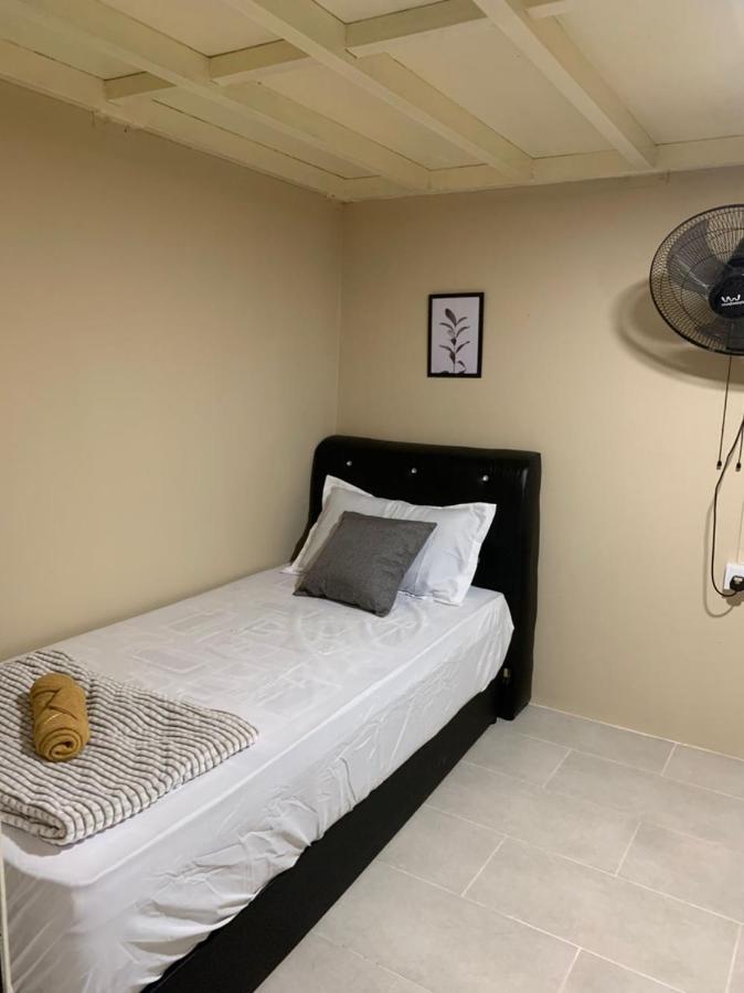 Euc Room Stay Tuaran Exterior photo